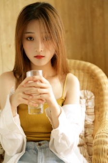 狂性XXXX乱大交老女人视频